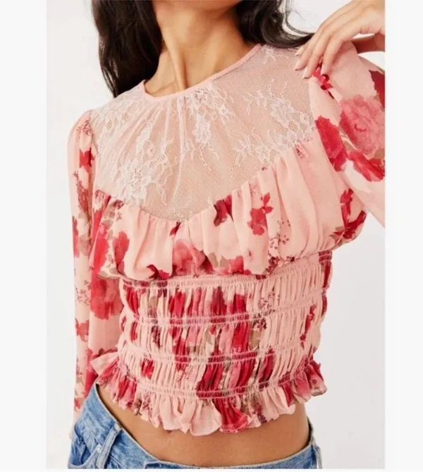 Free People red and pink lace top - Image 6