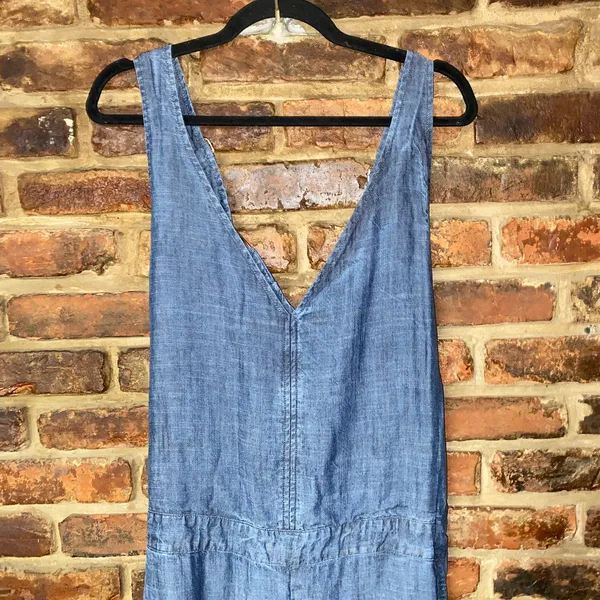 Michael Stars Blue Chambray Sleeveless Overall Jumpsuit Women's Size Large - Image 3