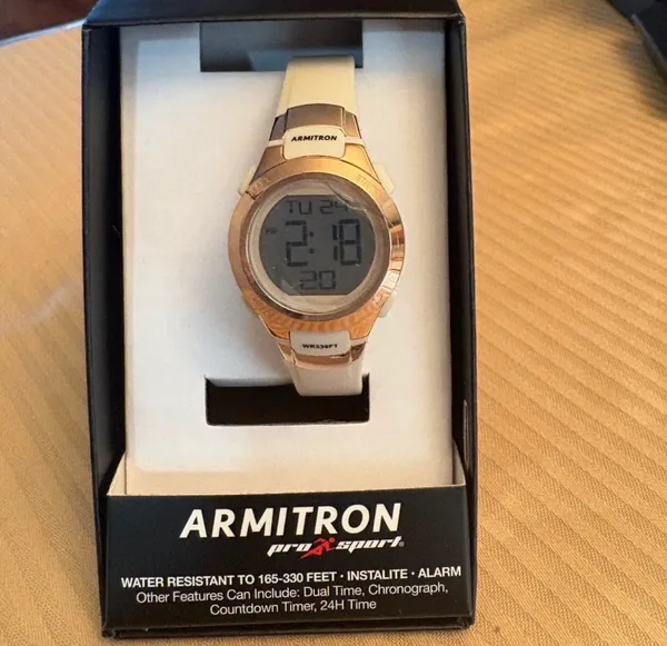 Armitron sports watch Gold - Image 7