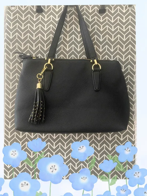 Black Handbag As Shown Excel. Cond. - Image 2