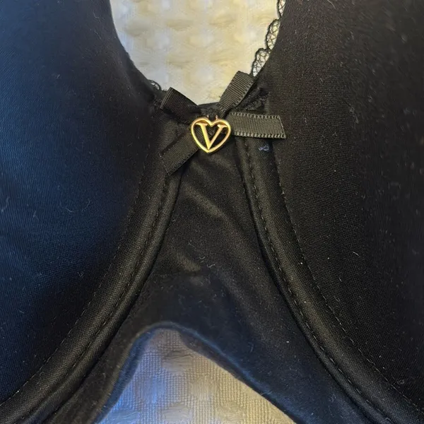NEW! $50 VICTORIA’S SECRET 32D Lightly Lined Demi Bra BLACK Padded Underwire - Image 7