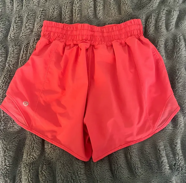 Lululemon Hotty Hot - Image 2