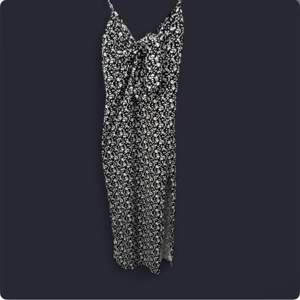 Sleeveless Black Floral Tie-Front Midi Dress - Image 2