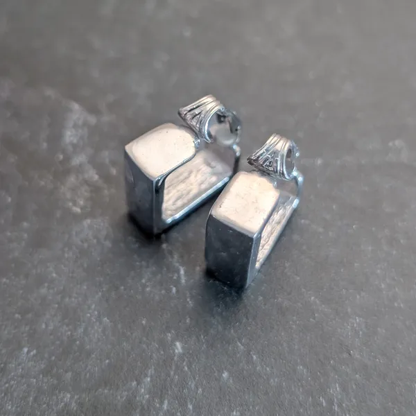 Vintage Kenneth Lane Clip On Earrings Retro 0.75" Silver Tone Square Hoops - Image 8