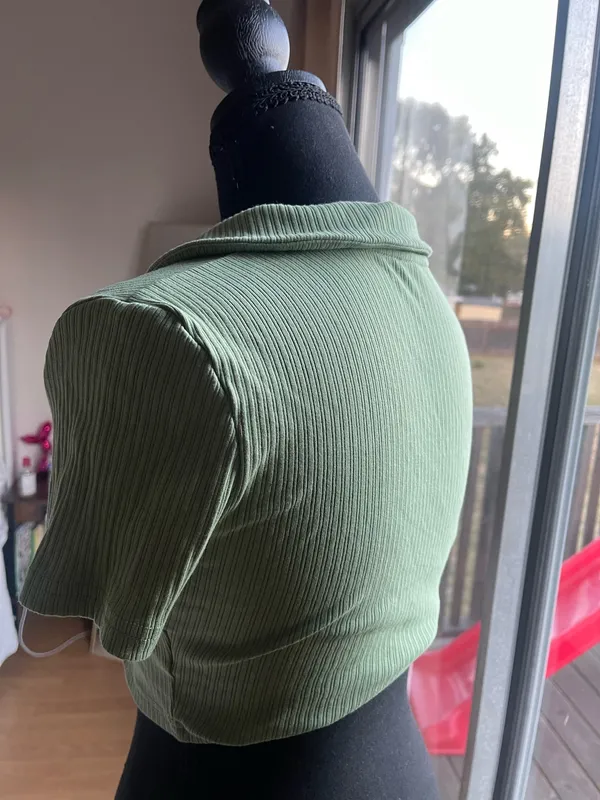 Green top - Image 5