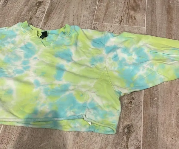 Wild Fable Cropped Tie Dye Sweatshirt - Image 5