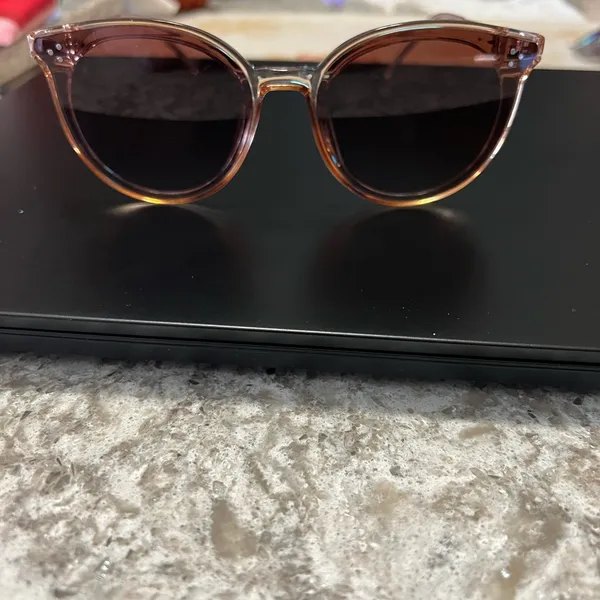 Sunglasses Brown - Image 6