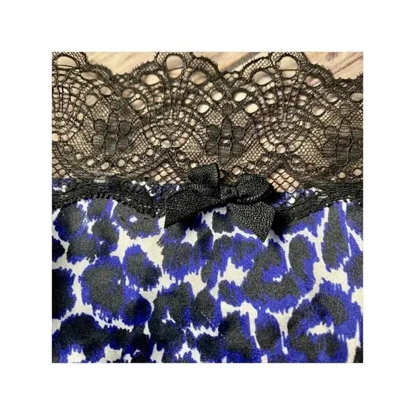Victoria’s Secret Women's Animal Print Lace Trim Romper Outfit Large - Image 4