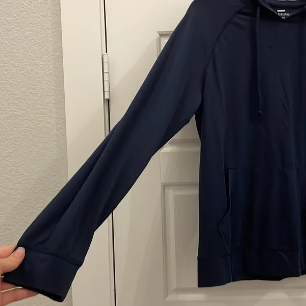 Women's Public Opinion‎ Navy Hoodie size medium - Image 4