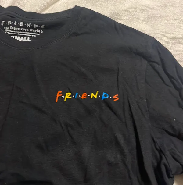 Long Sleeve Crop Top “FRIENDS” The Television Series Shirt Size Smal - Image 3