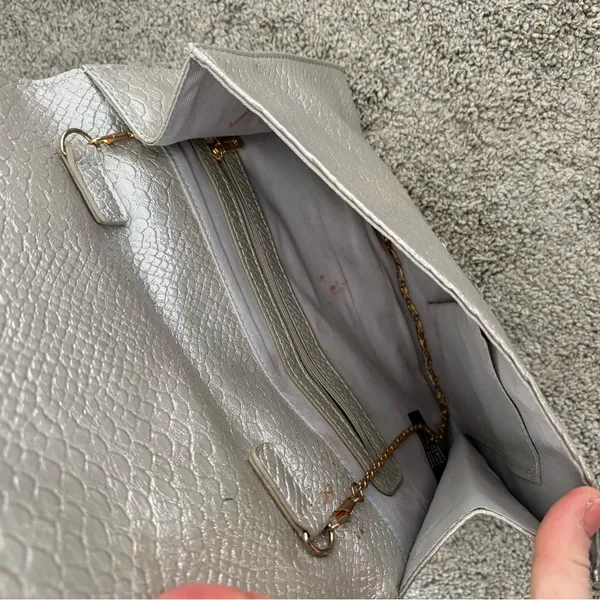 Guess Silver Clutch with Gold Detail and Removable Strap 💜 - Image 5