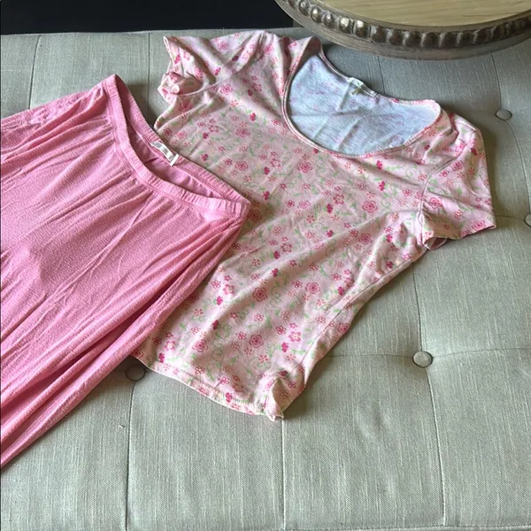 Daisy Fuentes Vintage Pink Floral Two Piece Pajama Set Size Medium - Image 4