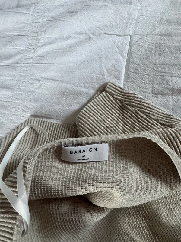 Aritzia Babaton Tank - Image 3