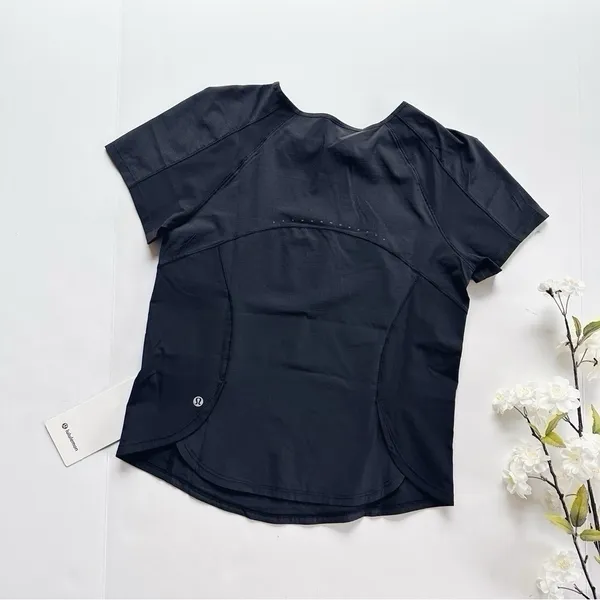 NEW Lululemon Lightweight Stretch Run Short Sleeve Top - Image 9
