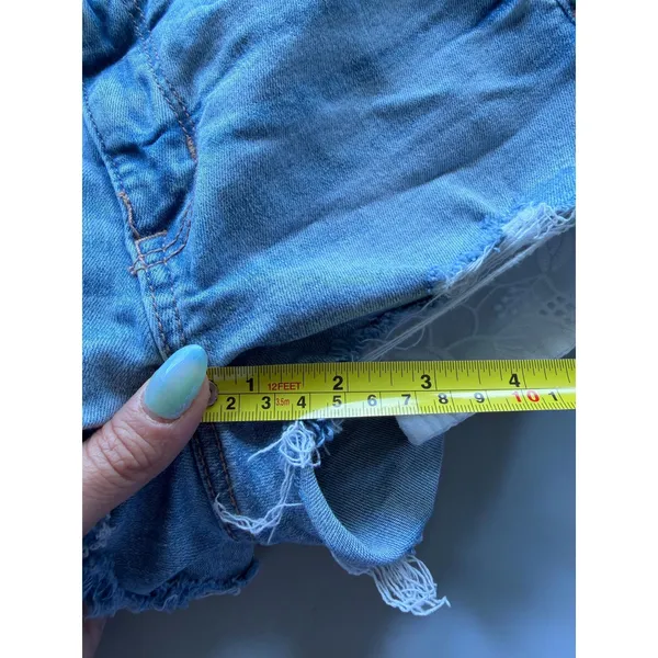 American Eagle Next Level Stretch Distressed Denim Shorts Light Wash‎ Eyelet 00 - Image 5