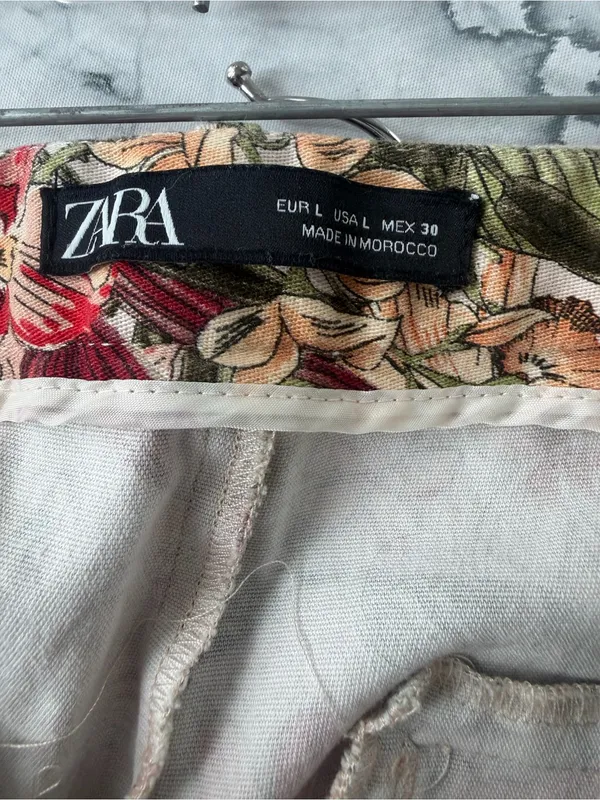 Zara Floral Ankle Print Chinos Pants - Image 6