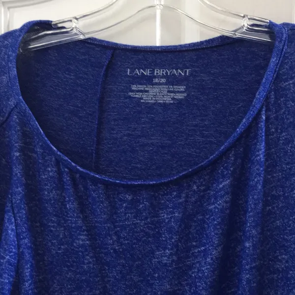FINAL MARKDOWN Ladies’ Lane Bryant Tee (18/20) - Image 5