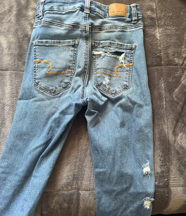 Outfitters Jeans - Image 4