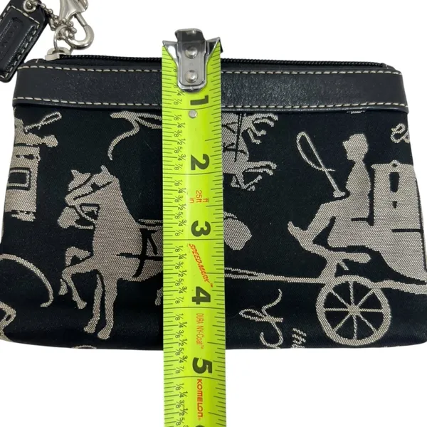 Coach Y2K horse & carriage pattern wristlet - Image 7