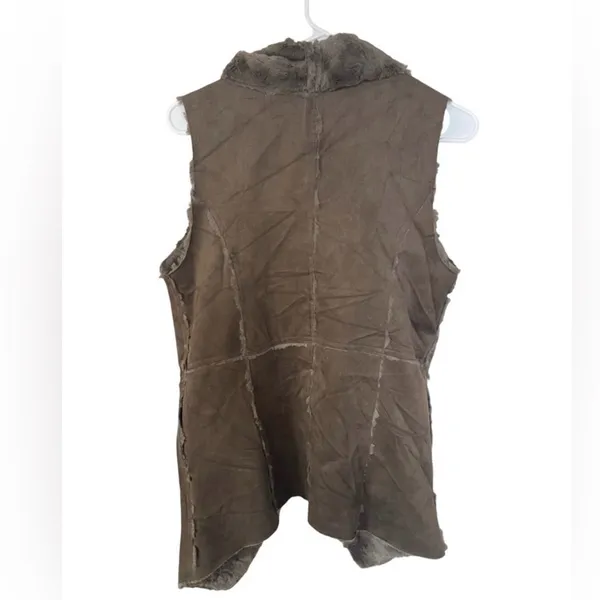 Altar'd State Boho Faux Fur Shearling Vest Brown Cozy Western Layering Jacket Size M - Image 3