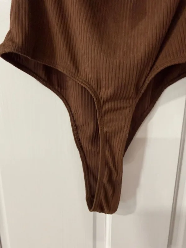 Just Polly Womans Sz Medium Brown Beaded Ribbed Thong Bodysuit Top Retro New - Image 8