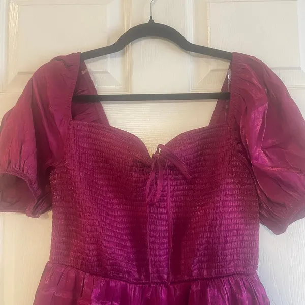 Heart & Heels fuchsia shocked mini dress with a sweetheart neckline size medium - Image 15