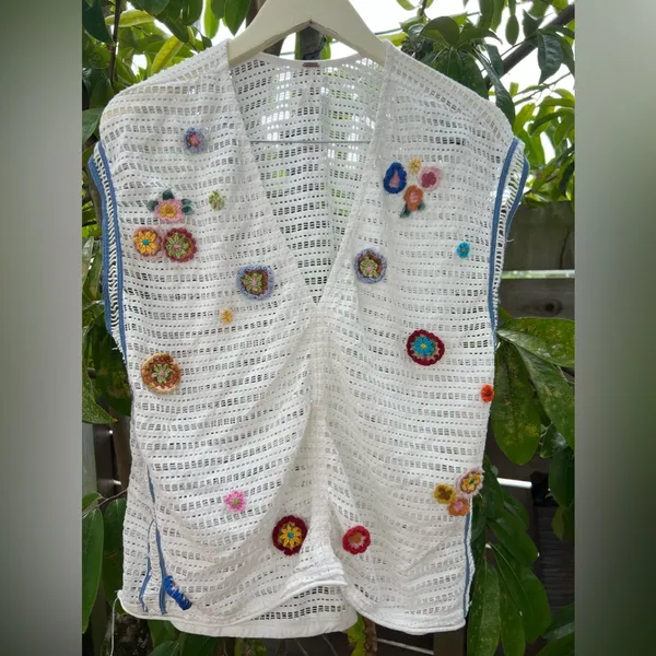 FREE PEOPLE Seaside Walkup Cover Up Top Vest Crochet Flowers Hippie Beach Resort - Image 3