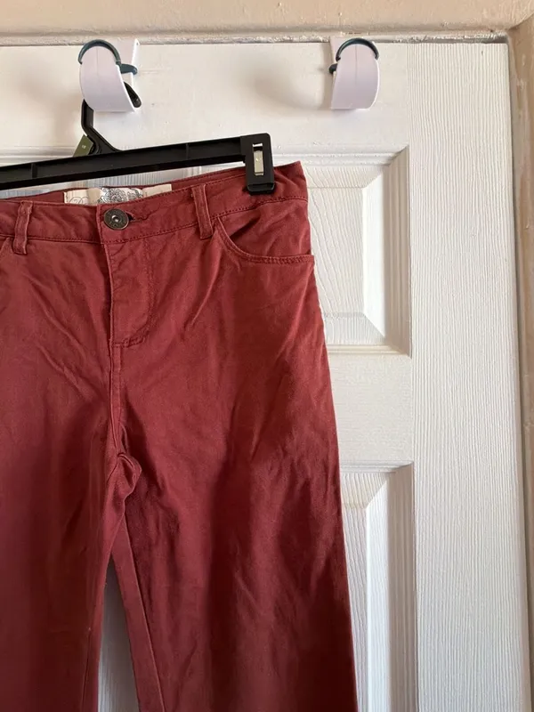 Le Chateau Red Flare Pants - Image 5