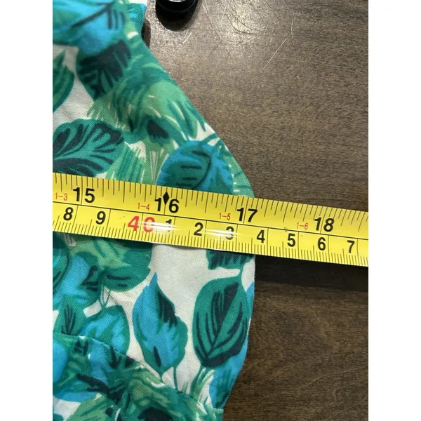 Boden Tank Size 8 Sleeveless Top Green Floral Silk Blend Button Back Preppy - Image 7