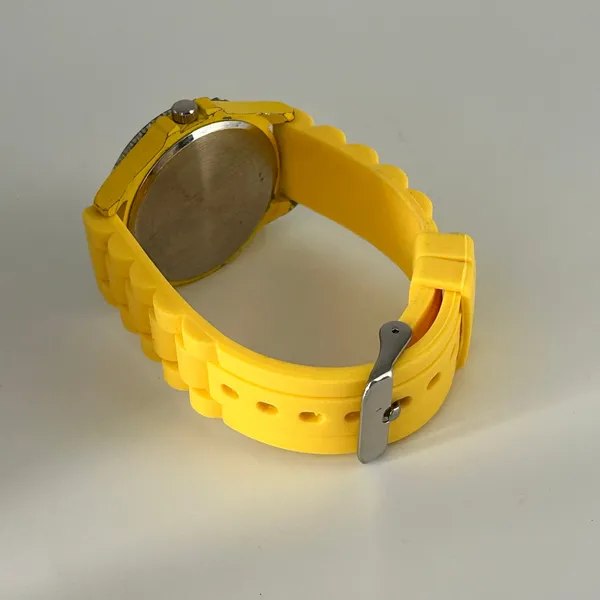 Golden Classic Crystal Bezel Yellow Dial Silicon Strap Women’s Watch Working - Image 5