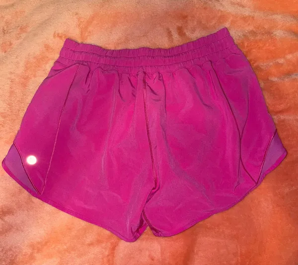 Lululemon Hotty Hot Shorts 4” - Image 2