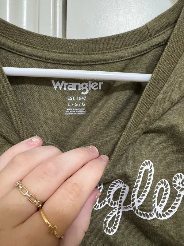 Green wrangler cropped tee - Image 3