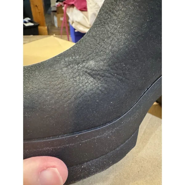 UGG® Women's Moxy Block Heel Chelsea Booties Size 8 Black - Image 10