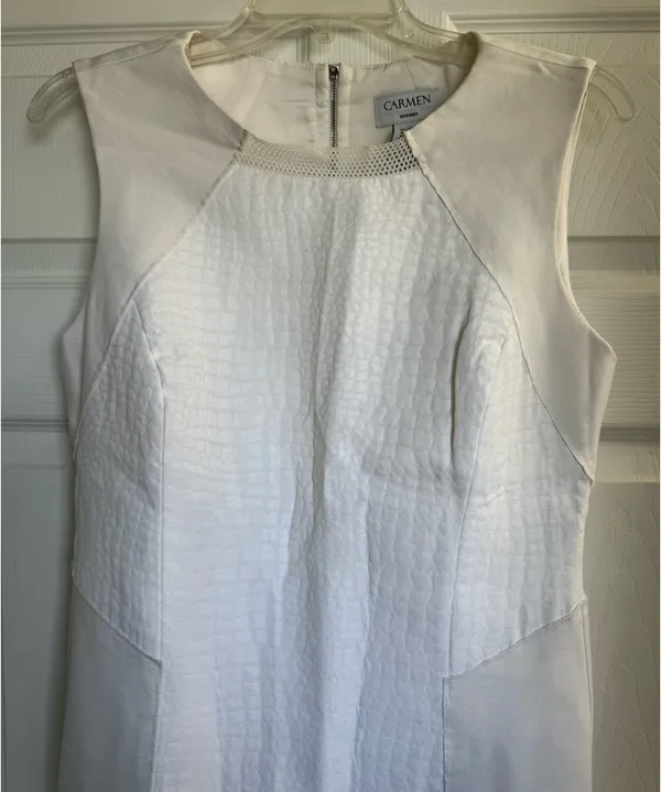 Carmen Marc Valvo Dress Women 6 White Ponte Knit Croc Textured Sheath Tank Dress - Image 2