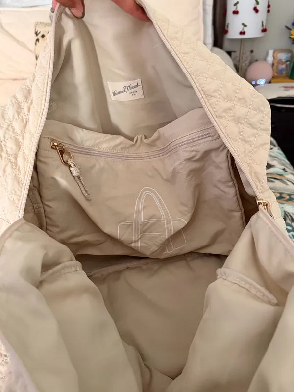 Target Quilted duffle bag - Image 3