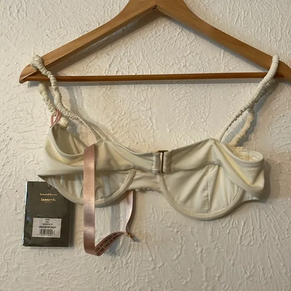 NWT HOUSE OF CB Cassis Ruched Underwired Bikini Top In Ivory Size Small - Image 7