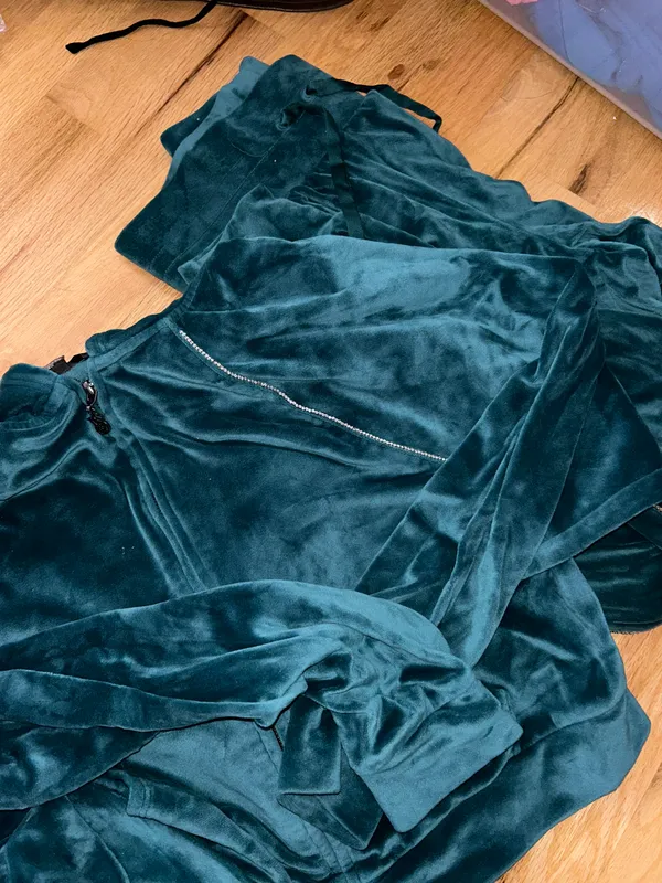Tracksuit - Image 5