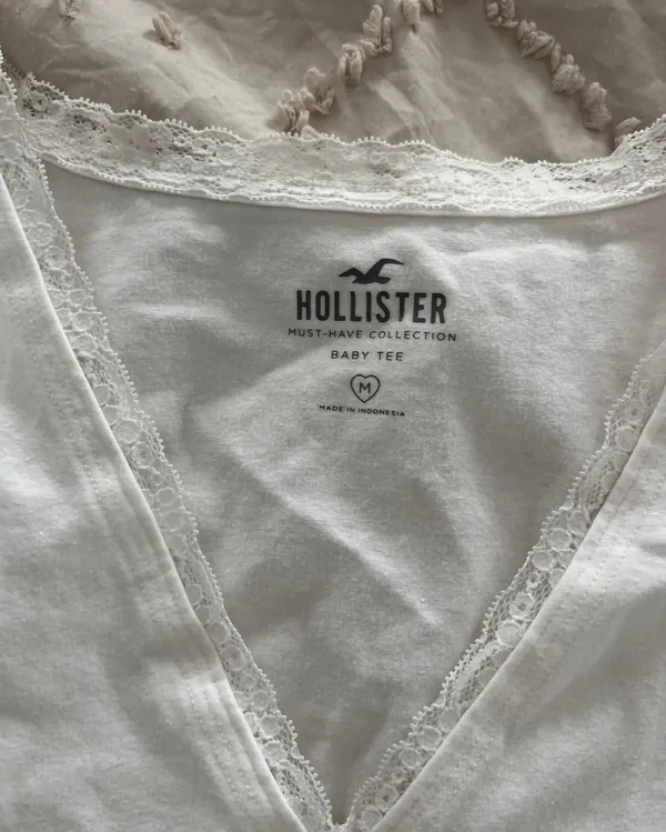 Hollister Long Sleeve - Image 3