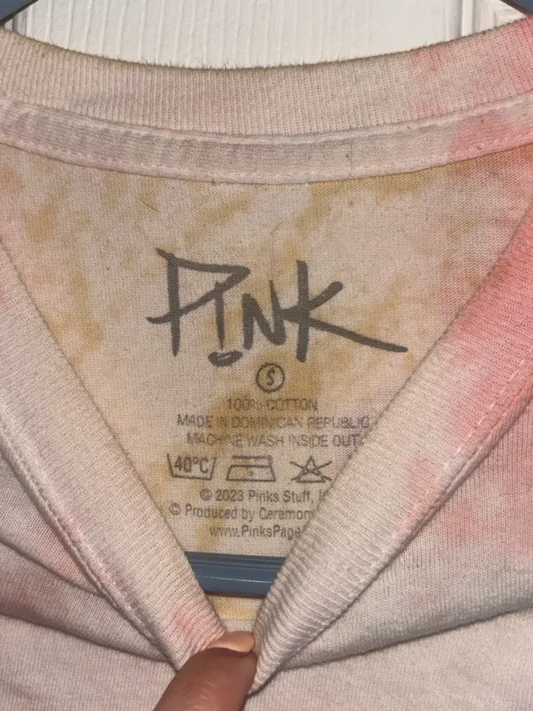 Pink Summer Gildan Singer Carnival 2023 T-Shirt - Image 3