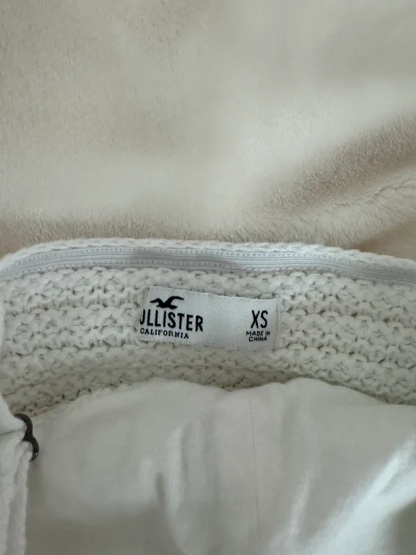 Hollister Crochet Top - Image 3