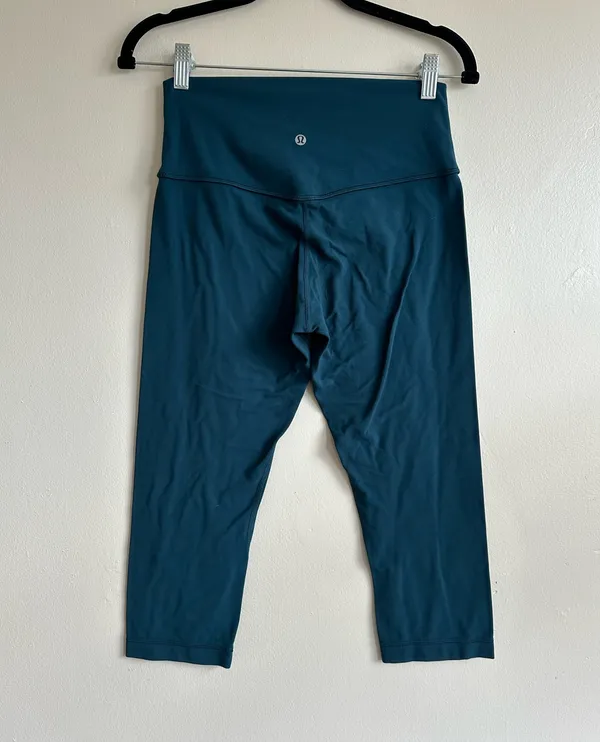 Lululemon Align Cropped Leggings Size 8  - Image 2