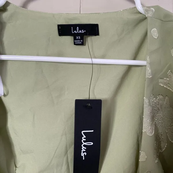 Lulus Green Floral Jacquard Puff Sleeve Tie Front Top XS NWT Elegant Blouse Sage - Image 3