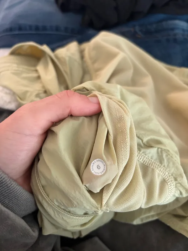 Lululemon Windbreaker - Image 4