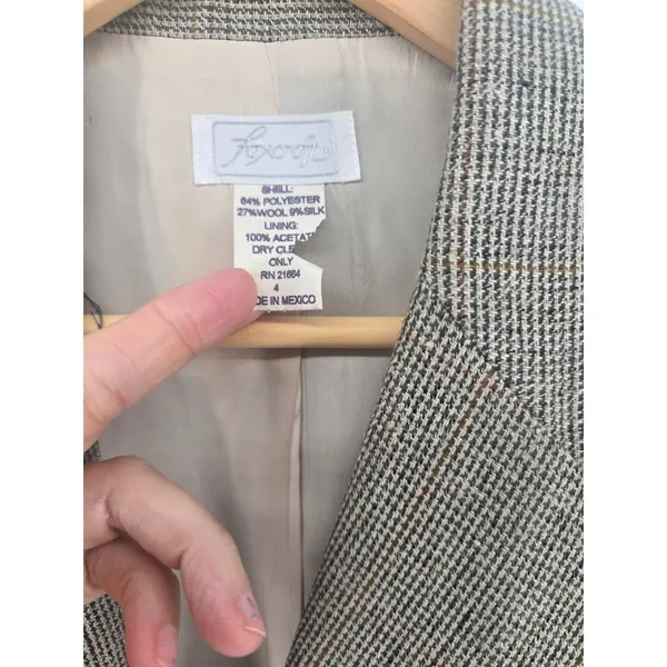 Foxcroft Blazer Womens‎ 4 Wool Silk Plaid Brown Gray Lined Professional EUC - Image 2