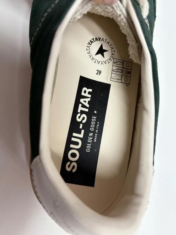 Golden Goose Soul Star‎ Low Top Velvet Sneakers - Size 39. - Image 7