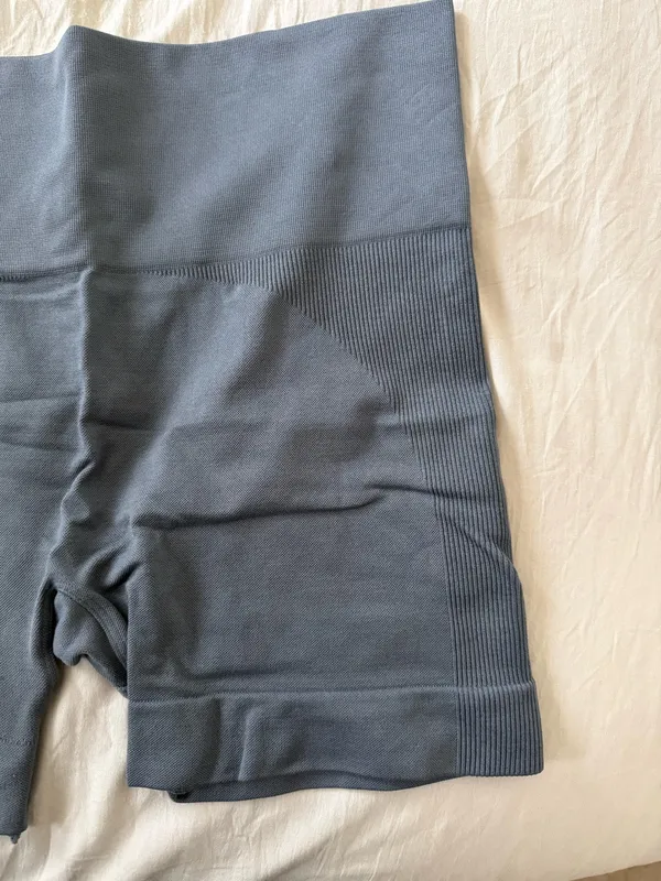 Set Active Biker Shorts Gray - Image 2