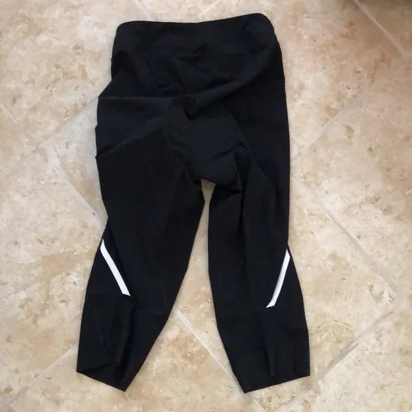 Women’s REI co-op cycling padded capris M Black Pants - Image 4