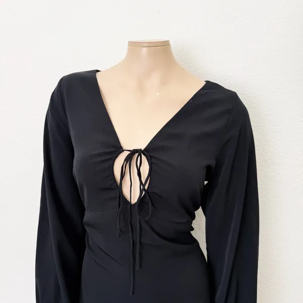 [Abercrombie & Fitch] Black Long Sleeve Cutout Tie Front Mini Dress NWT Sz Large - Image 4