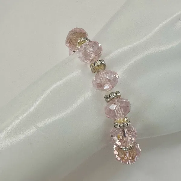 Pink crystal stretchy bracelet - Image 6