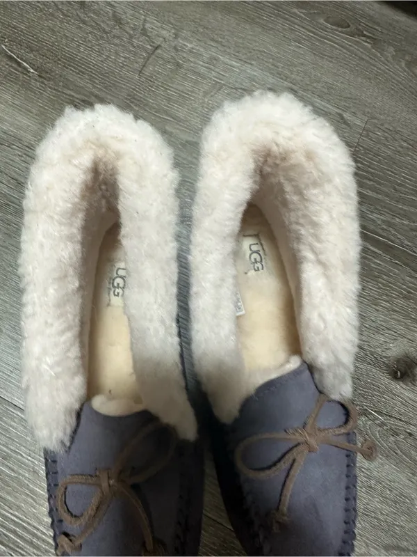 UGG Gray Suede Moccasin Slippers with Cream Shearling Trim - Image 4